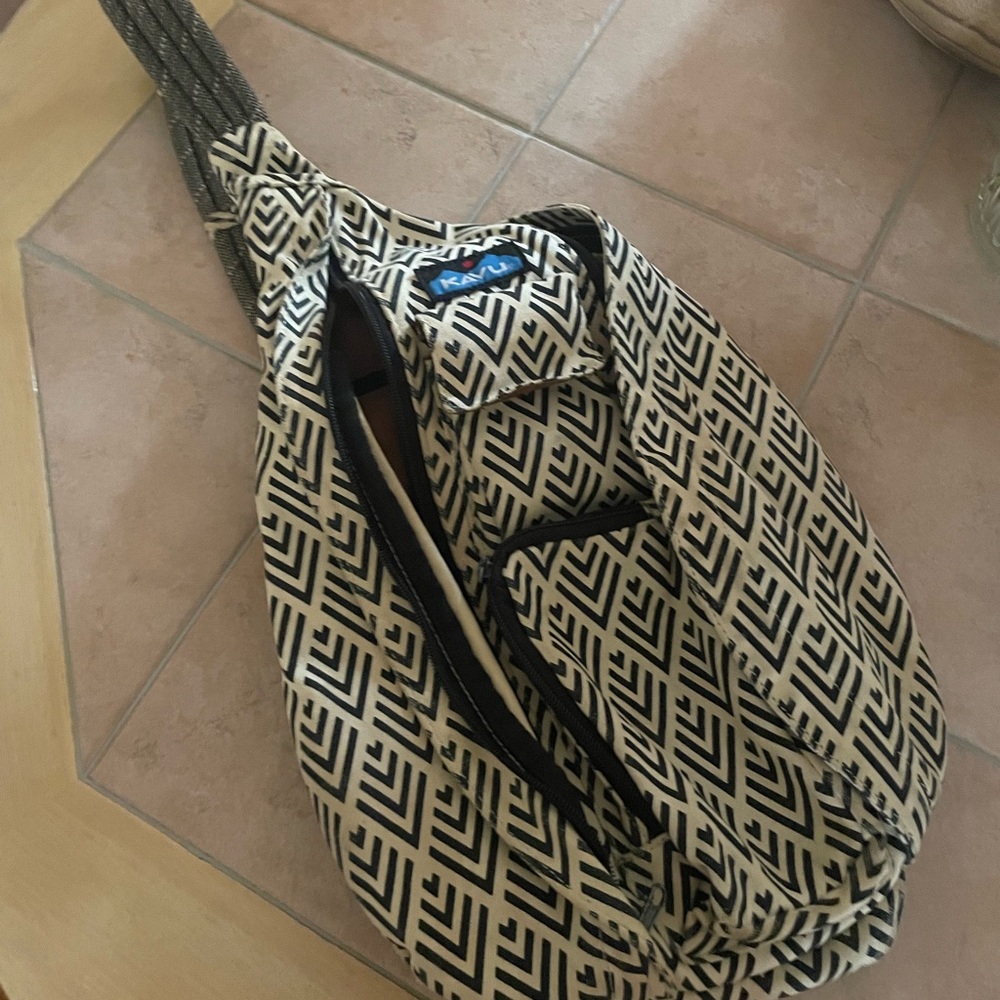 Kavu rope sling bag